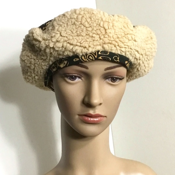 Batik French Beret - Picture 1 of 2